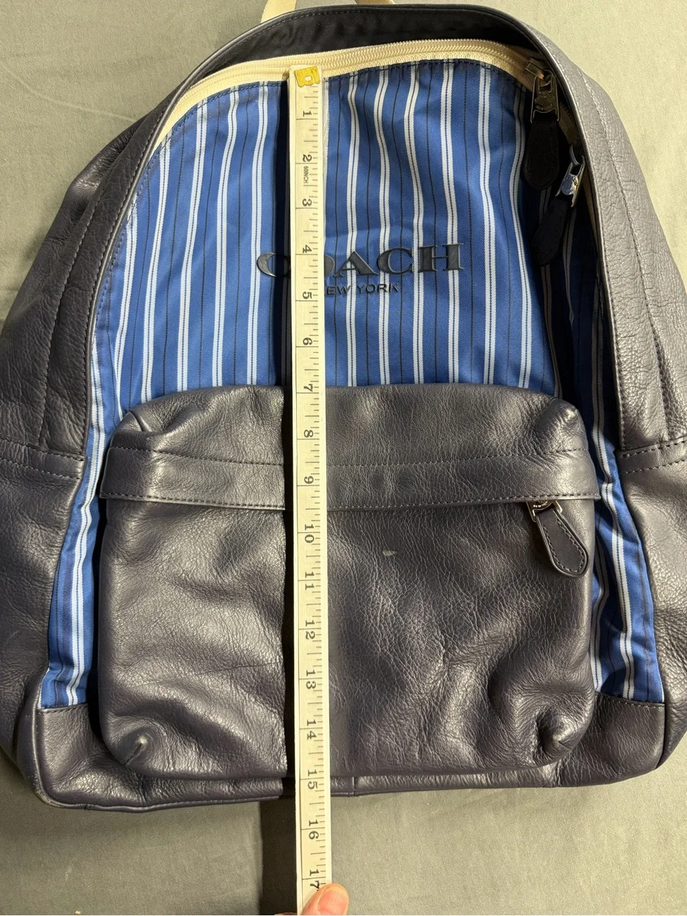 Coach authentic multi